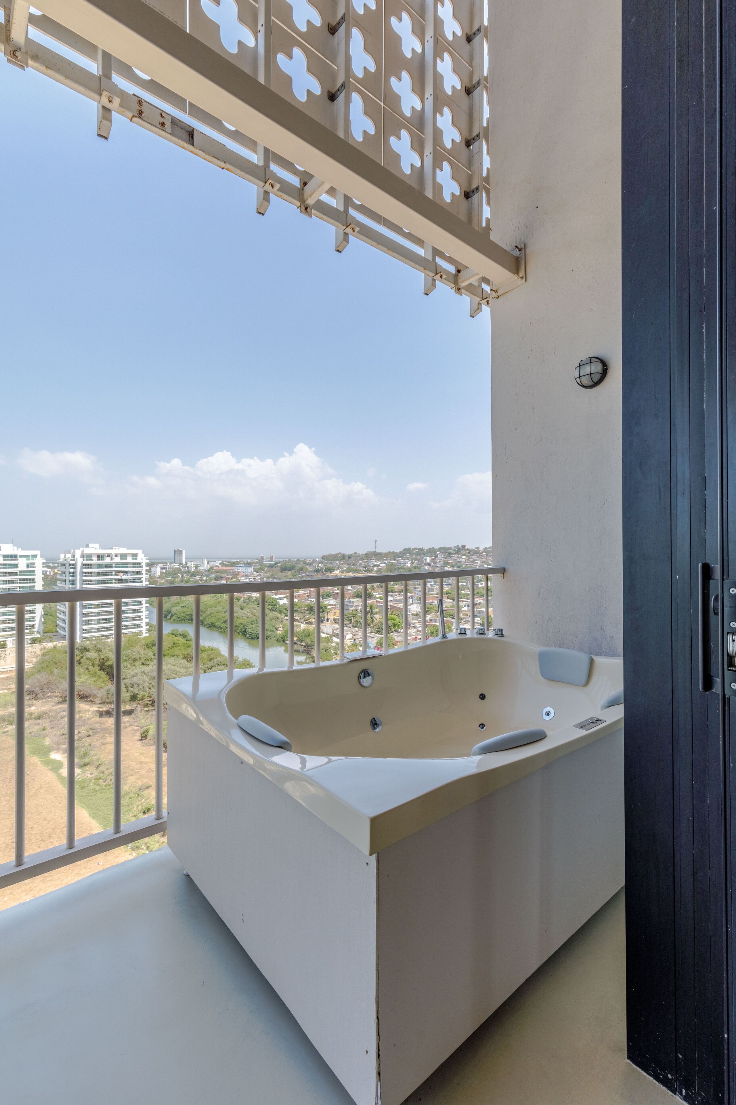 Deluxe Apartment | Terrace/patio