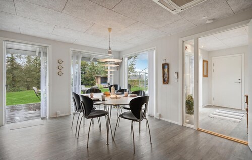 4 bedroom cozy home in Skjern