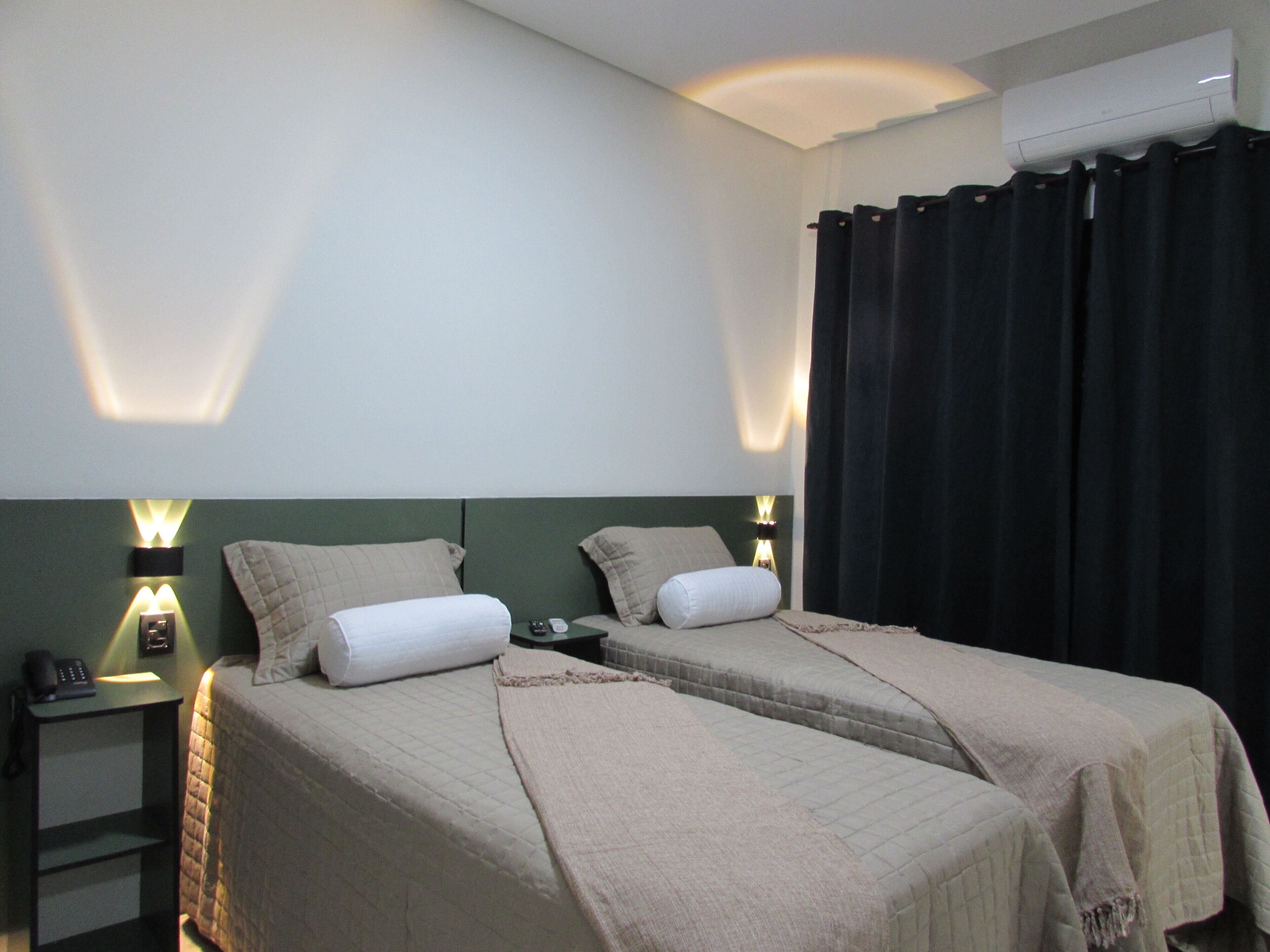 Photo - Hotel Paramount