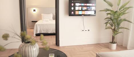 Apartment, 1 Bedroom, Balcony | Living area