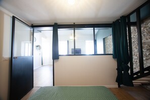 2 bedrooms, WiFi, bed sheets - Loft en Duplex 5min à Pied Plage/calanques/port (La Ciotat)