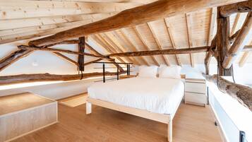 1 bedroom, iron/ironing board, internet, bed sheets