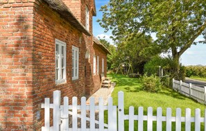 Property grounds - Nice home in Emmelsbüll Horsbüll (Emmelsbüll Horsbüll)