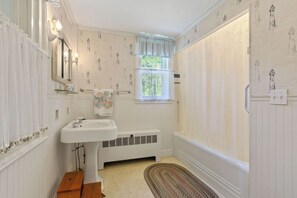 Hair dryer, soap, shampoo, toilet paper