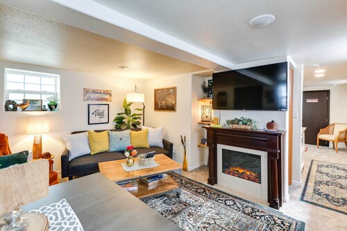 Black Hills Basecamp: Historic Rapid City Home!