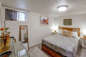 Bedroom | Full Bed - Black Hills Basecamp: Historic Rapid City Home! (Rapid City)