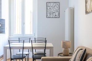 Living area - Charming Vatican Apartment (Roma)
