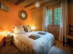 4 soverom, strykejern/-brett, wi-fi og sengetøy