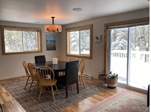 Dining - Spacious and cozy Country Cottage (Wentworth)