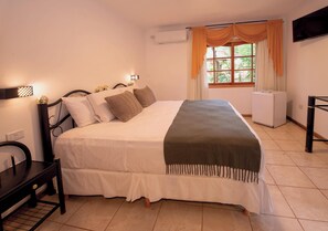 Free WiFi, bed sheets - El Leñador (Puerto Iguazú)