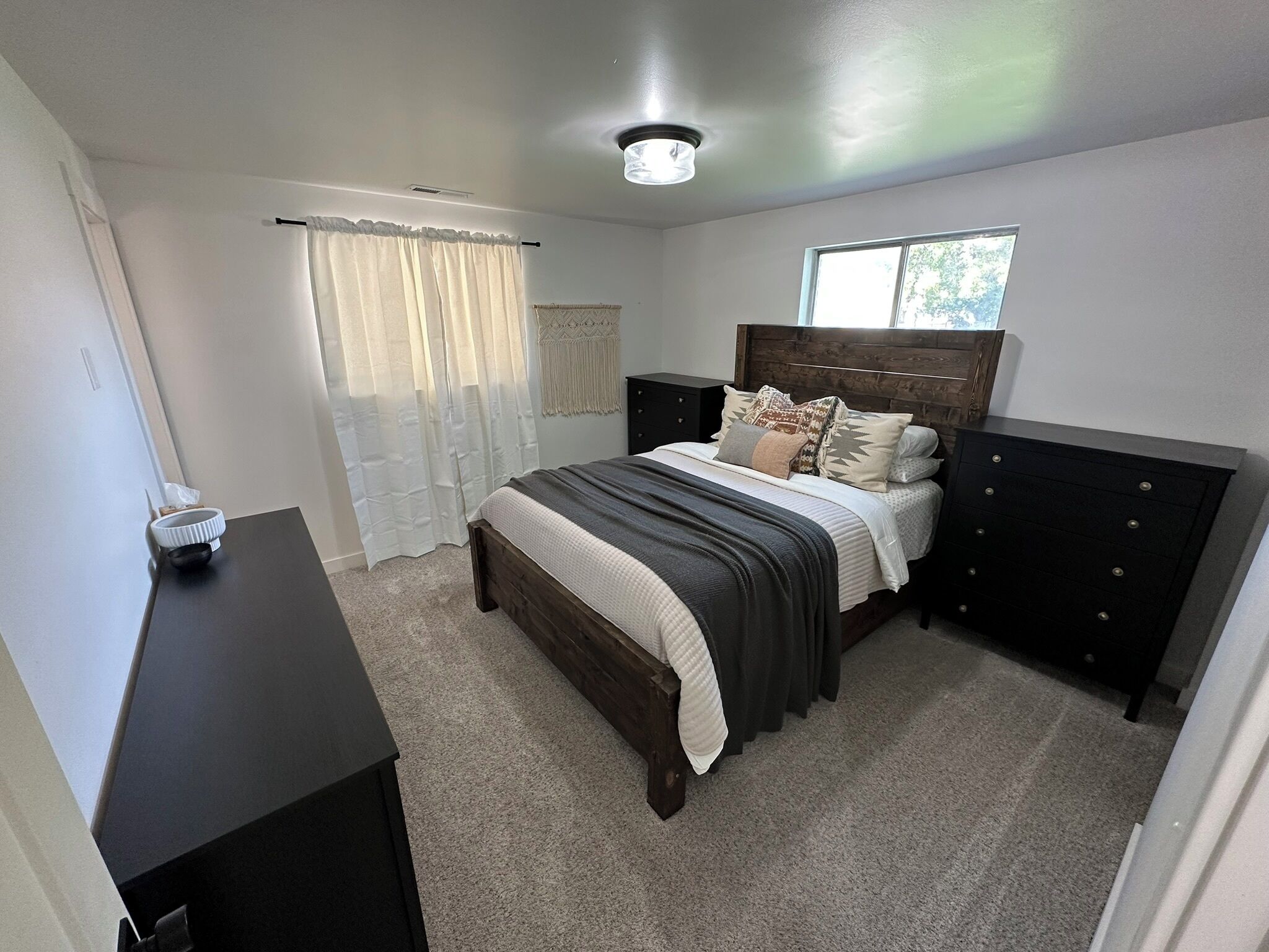 4 slaapkamers, reisbedje, gratis wifi, beddengoed