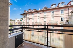 Property grounds - Milan Cozy Apt x4 - 450 far from Lambrate FS (Milano)