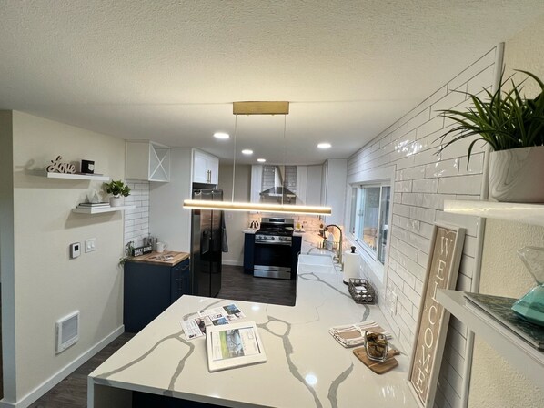 Microwave, oven, stovetop, dishwasher