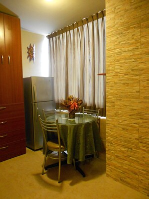 تناول الطعام