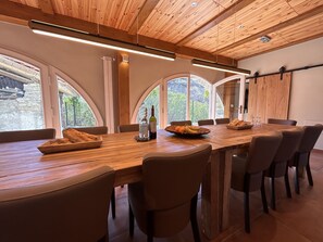 تناول الطعام