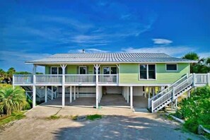 Exterior - 5 Bedroom. Heated Pool, Pet Friendly, 4 King SGI (Saint George Island)