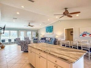 TV, fireplace, offices - 5 Bedroom. Heated Pool, Pet Friendly, 4 King SGI (Saint George Island)