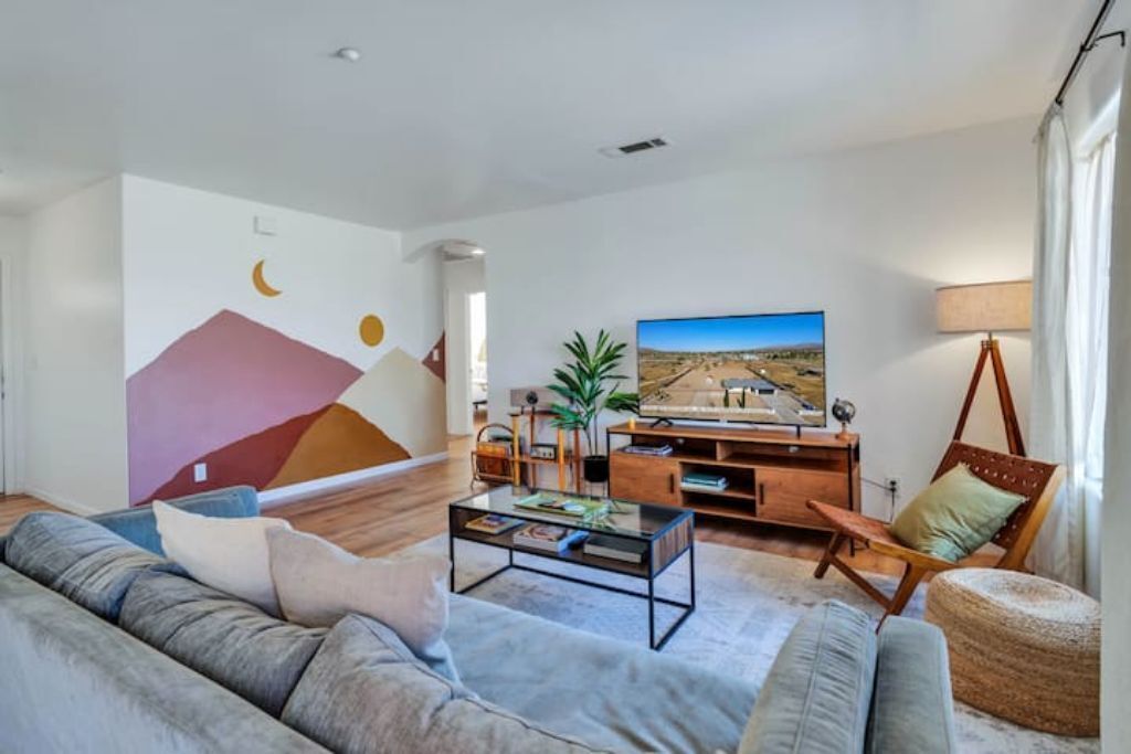 Joshua Tree Dreamstay with Pool and Fire Pit
