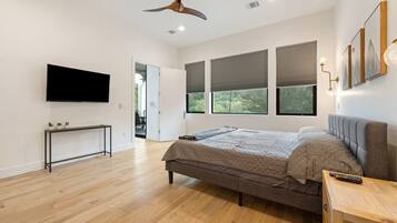 4 soveværelser, skrivebord, strygejern/strygebræt, Wi-Fi