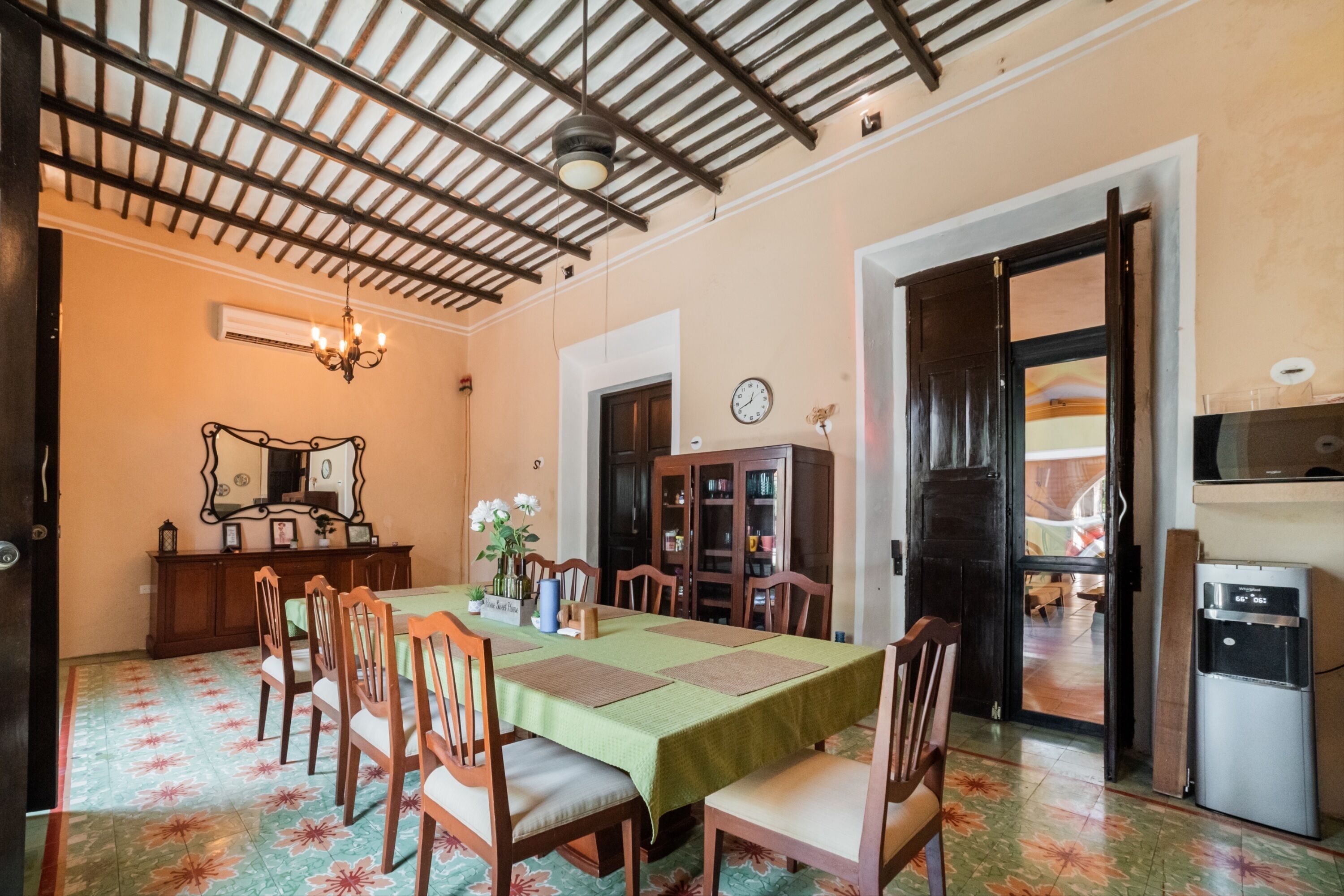Family Villa, 4 Bedrooms | Private kitchen | Dining tables