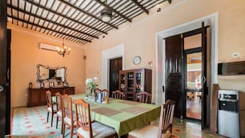 Family Villa, 4 Bedrooms | Private kitchen | Dining tables