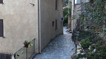 Enceinte de lâhĂ©bergement