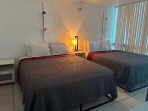 1 chambre, fer et planche à repasser, Wi-Fi, draps fournis