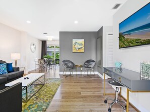 Living area - Prime Location ~ Heated Pool ~ Beach + Nightlife ~ Great Neighborhood! (Pompano Beach)