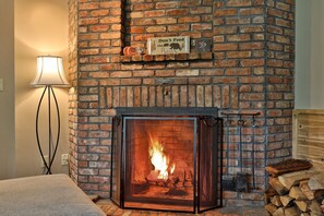 Interior - Mission: Snowpossible 1 BR/1BA Condo at Fall Line w/ Shuttle (Killington)