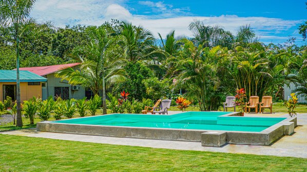 Outdoor pool - Hotel Campestre Arenal (La Fortuna)
