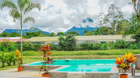 Alberca al aire libre