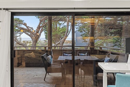 Pelican 87: Beach Living at its Best