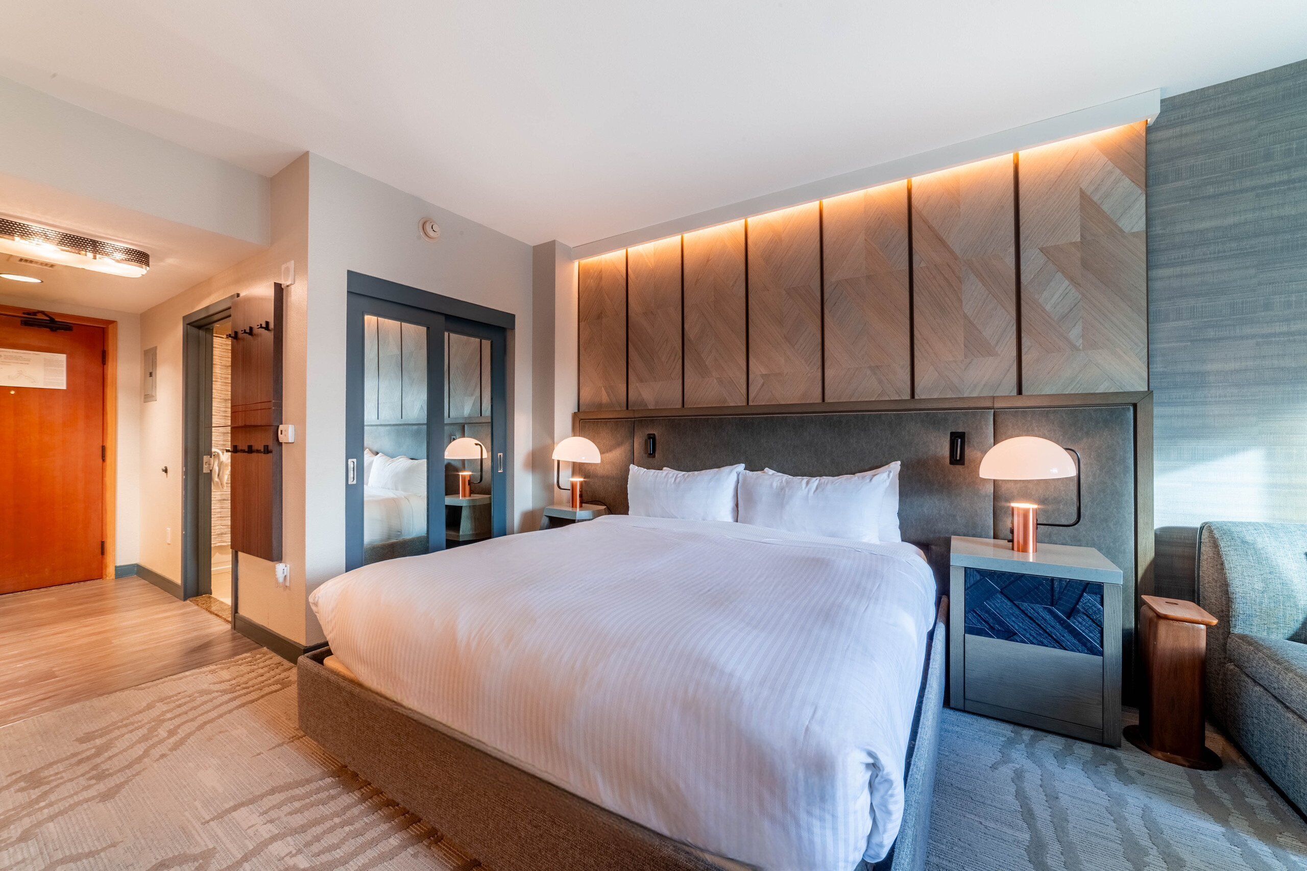 1 slaapkamer, een strijkplank/strijkijzer, gratis wifi, beddengoed