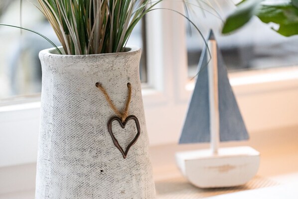 Unclassified image, 1 of 19, button