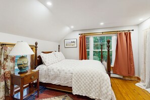 4 bedrooms, WiFi, bed sheets