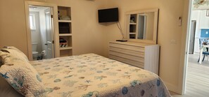 1 bedroom, iron/ironing board, WiFi, bed sheets - Spacious 1 bedroom 2 bathroom beach front condo (Sarasota)