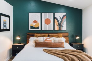 3 soverom, skrivebord, strykejern/-brett og wi-fi