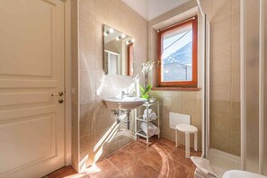 Shower - Holiday home with a/c (Dorgali)