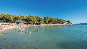 Vlak bij het strand