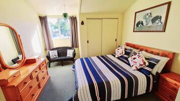 4 Schlafzimmer, Bügeleisen/Bügelbrett, WLAN, Bettwäsche