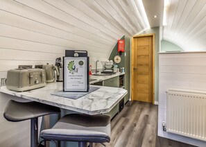 Kühlschrank, Ofen, Herdplatte, Toaster