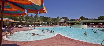 Mobilehome with air conditioning, terrace and pool