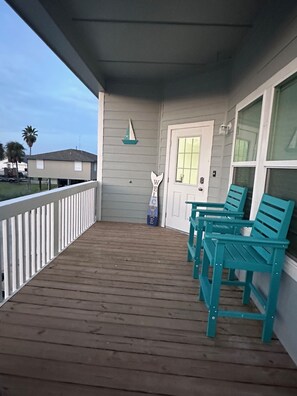 Terrace/patio - Enjoy a coastal getaway a wave from it all.  (Rockport)