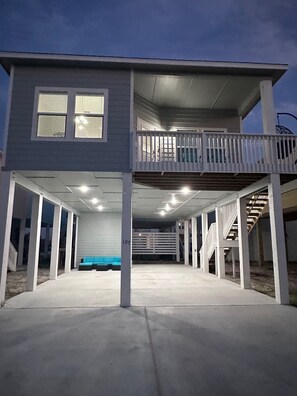 Exterior - Enjoy a coastal getaway a wave from it all.  (Rockport)