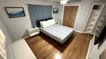 3 chambres, fer et planche à repasser, Wi-Fi, draps fournis