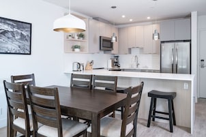Condo | In-room dining