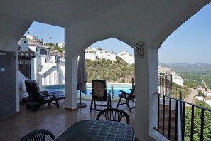 Outdoor dining - Villa LOS TULIPANES in Monte Pego (Pego)