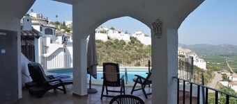 Villa LOS TULIPANES in Monte Pego