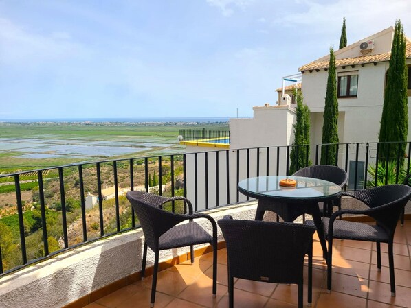 Outdoor dining - Villa LOS TULIPANES in Monte Pego (Pego)