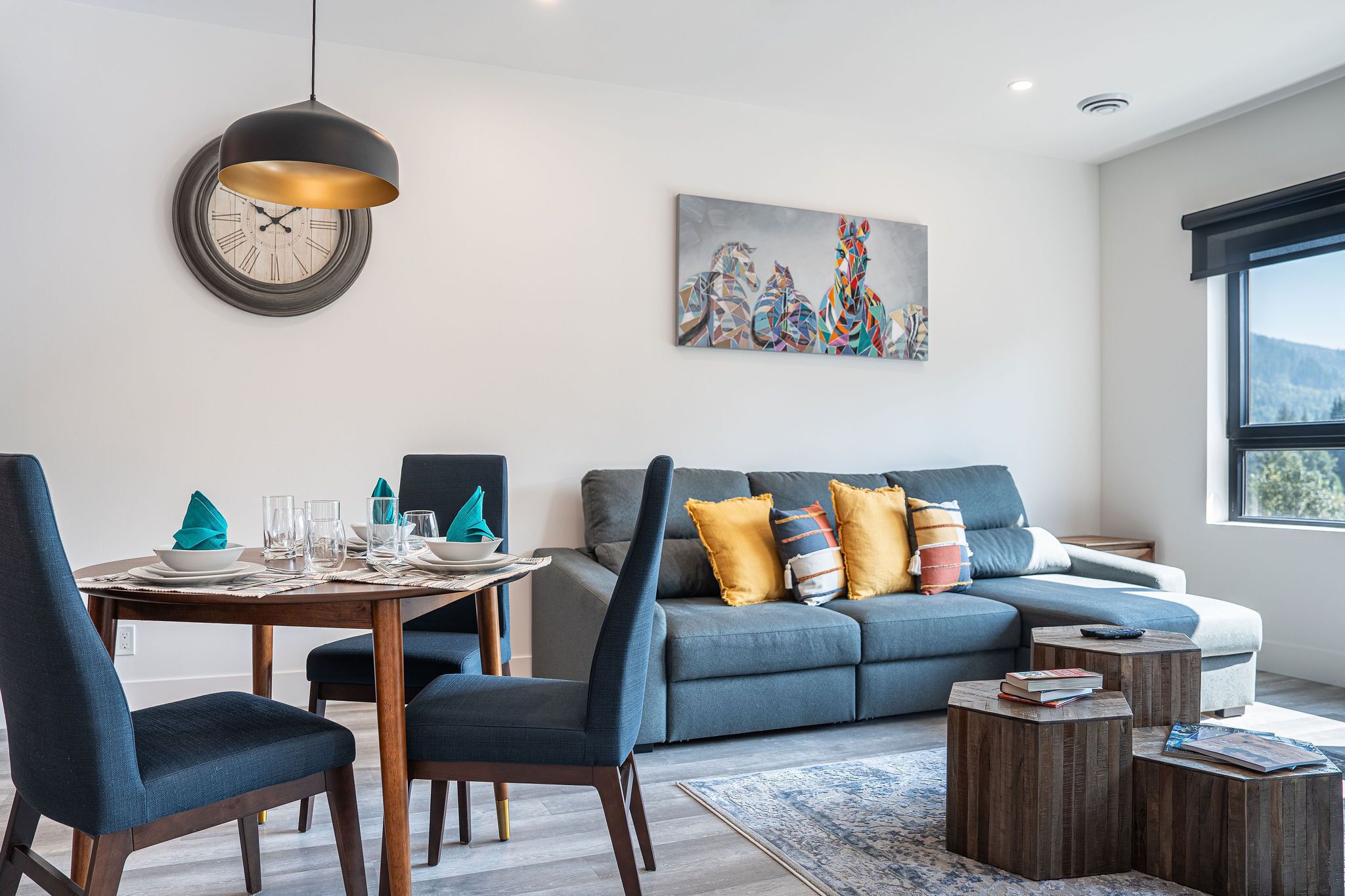 Condo | Living area | 40-inch flat-screen TV with digital channels